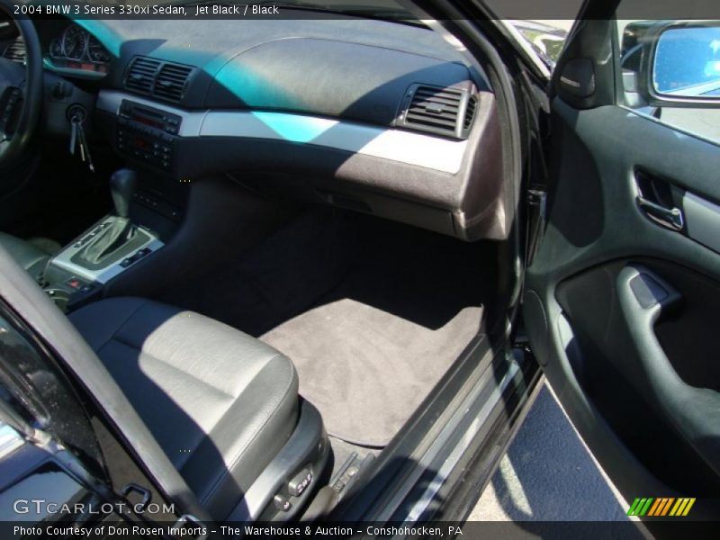 Jet Black / Black 2004 BMW 3 Series 330xi Sedan