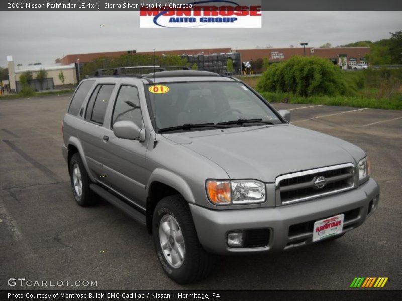 Sierra Silver Metallic / Charcoal 2001 Nissan Pathfinder LE 4x4