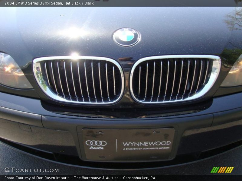 Jet Black / Black 2004 BMW 3 Series 330xi Sedan