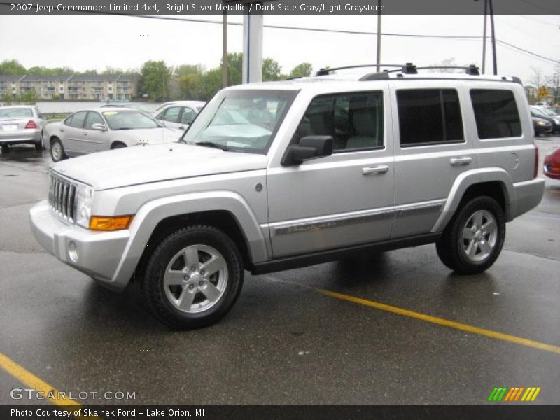 Bright Silver Metallic / Dark Slate Gray/Light Graystone 2007 Jeep Commander Limited 4x4