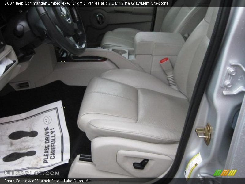 Bright Silver Metallic / Dark Slate Gray/Light Graystone 2007 Jeep Commander Limited 4x4