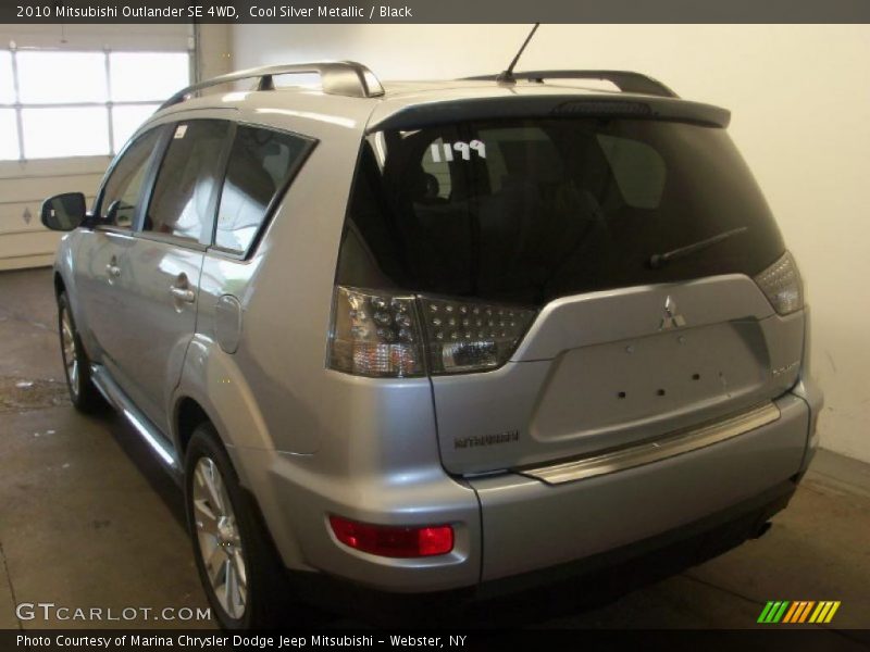 Cool Silver Metallic / Black 2010 Mitsubishi Outlander SE 4WD