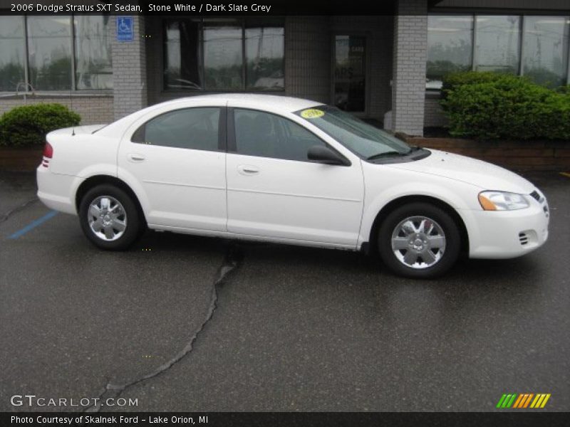 Stone White / Dark Slate Grey 2006 Dodge Stratus SXT Sedan