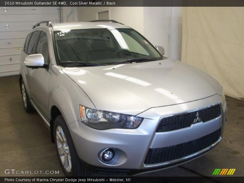 Cool Silver Metallic / Black 2010 Mitsubishi Outlander SE 4WD