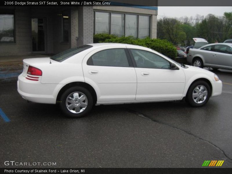 Stone White / Dark Slate Grey 2006 Dodge Stratus SXT Sedan