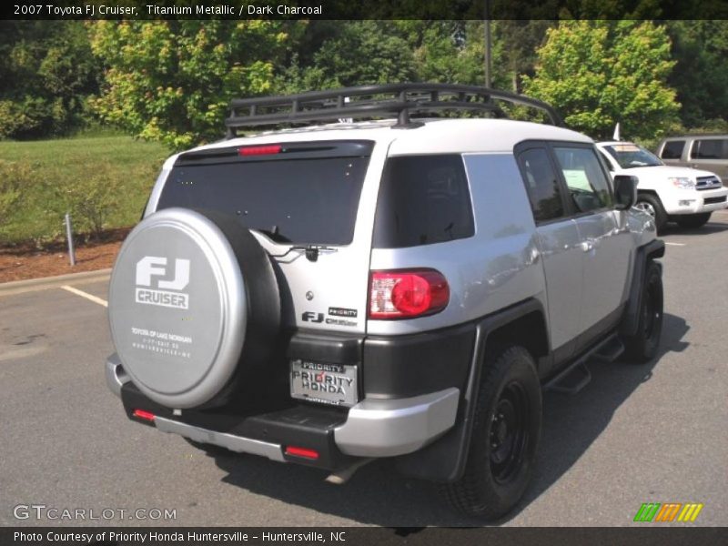 Titanium Metallic / Dark Charcoal 2007 Toyota FJ Cruiser