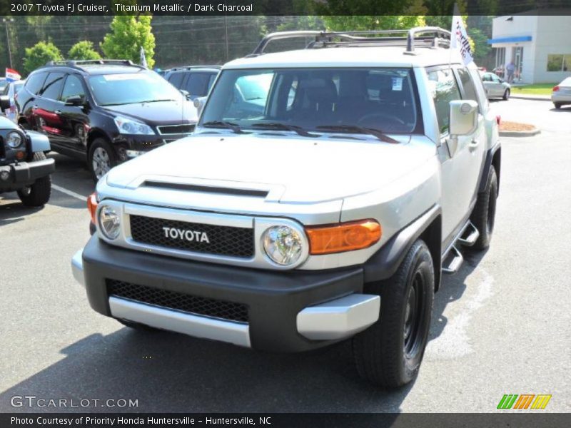 Titanium Metallic / Dark Charcoal 2007 Toyota FJ Cruiser