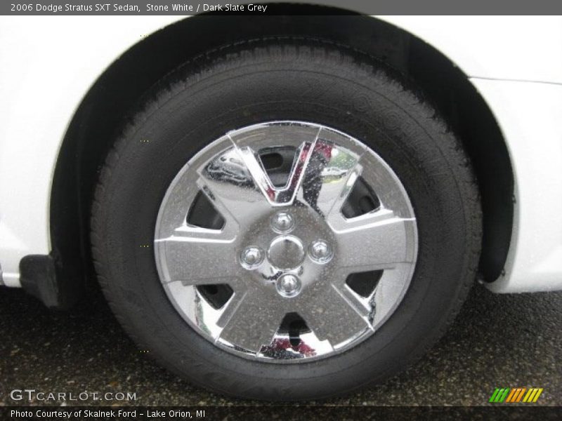 Stone White / Dark Slate Grey 2006 Dodge Stratus SXT Sedan
