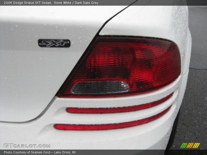 Stone White / Dark Slate Grey 2006 Dodge Stratus SXT Sedan