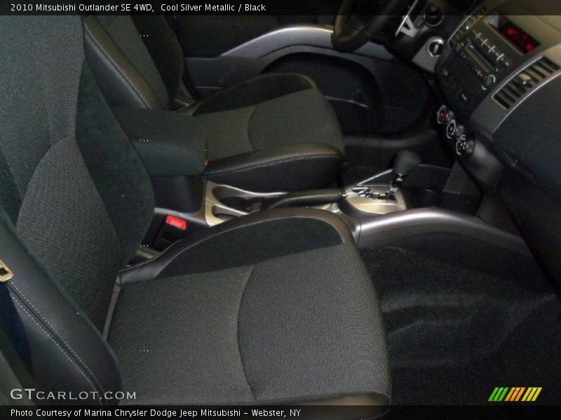 Cool Silver Metallic / Black 2010 Mitsubishi Outlander SE 4WD