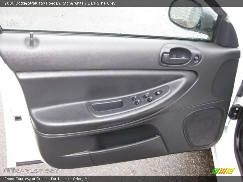 Stone White / Dark Slate Grey 2006 Dodge Stratus SXT Sedan