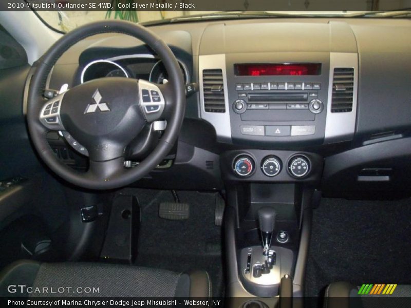 Cool Silver Metallic / Black 2010 Mitsubishi Outlander SE 4WD