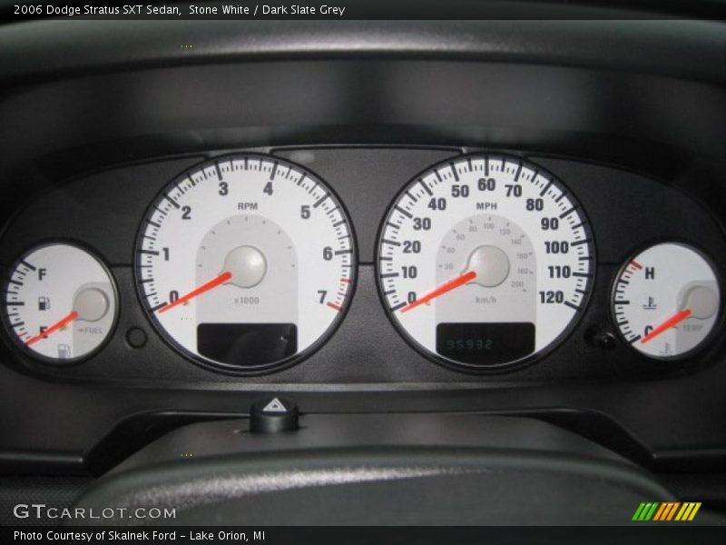 Stone White / Dark Slate Grey 2006 Dodge Stratus SXT Sedan