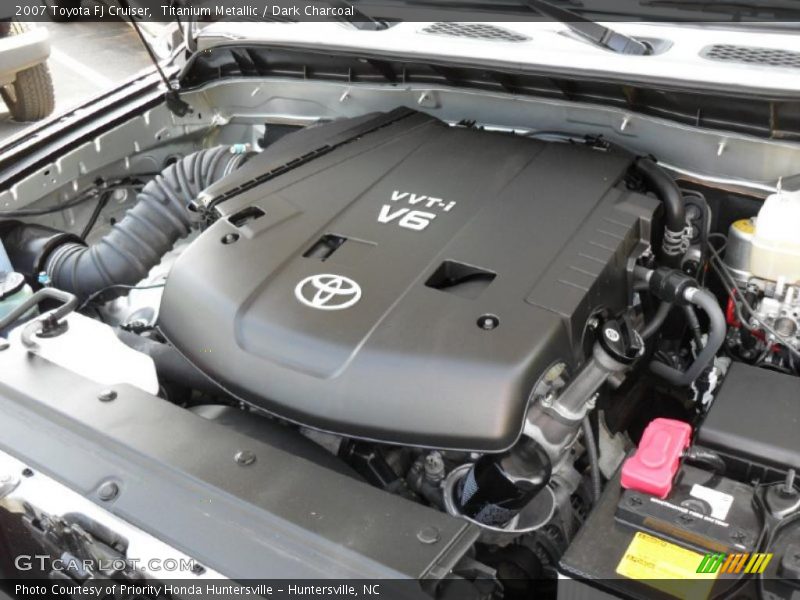 Titanium Metallic / Dark Charcoal 2007 Toyota FJ Cruiser