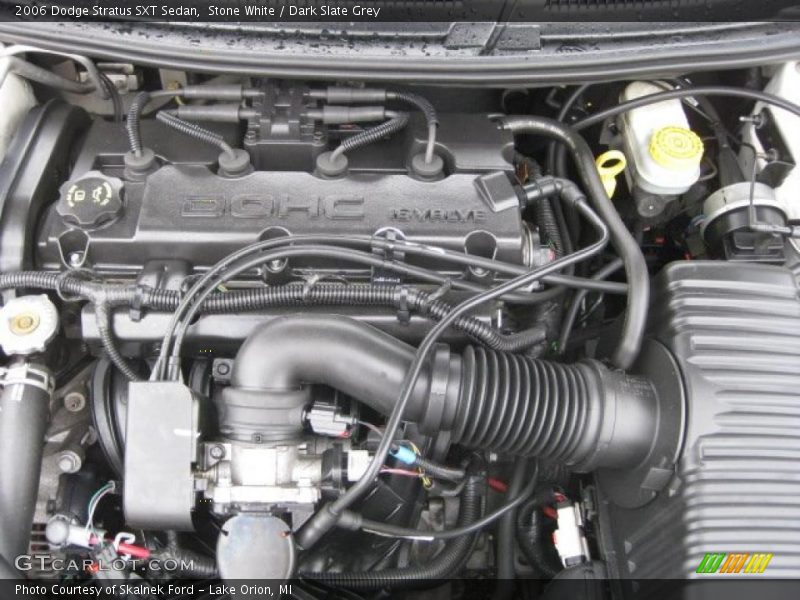 Stone White / Dark Slate Grey 2006 Dodge Stratus SXT Sedan