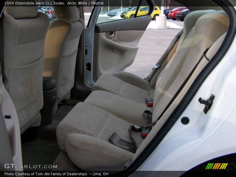 Arctic White / Neutral 2004 Oldsmobile Alero GL1 Sedan