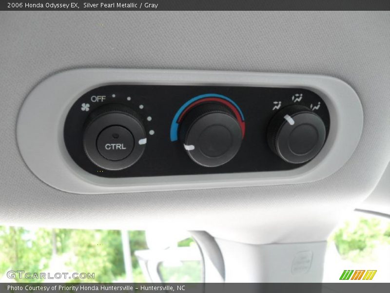 Silver Pearl Metallic / Gray 2006 Honda Odyssey EX