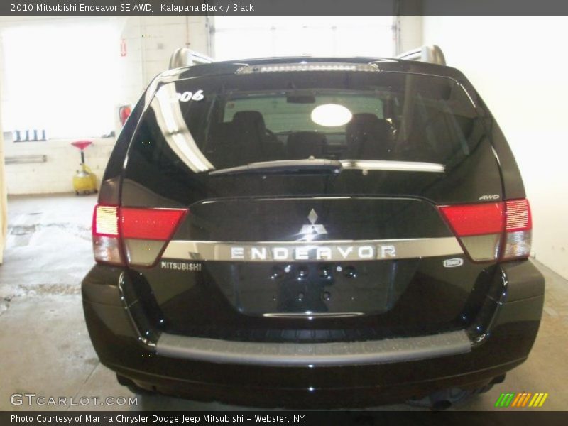 Kalapana Black / Black 2010 Mitsubishi Endeavor SE AWD