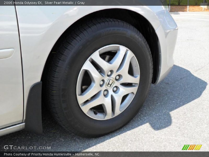 Silver Pearl Metallic / Gray 2006 Honda Odyssey EX