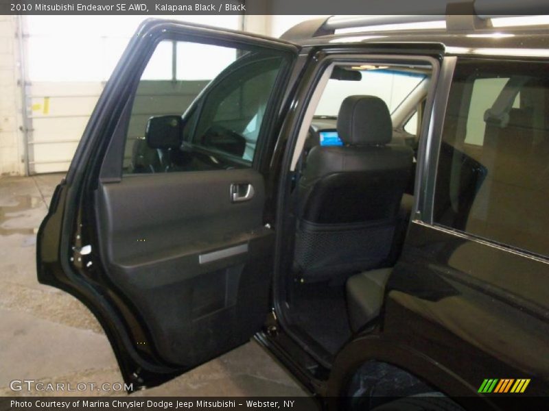 Kalapana Black / Black 2010 Mitsubishi Endeavor SE AWD