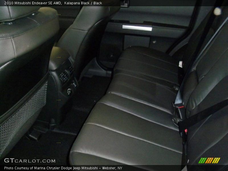 Kalapana Black / Black 2010 Mitsubishi Endeavor SE AWD