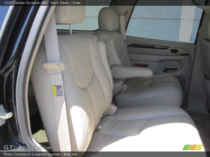 Black Raven / Shale 2005 Cadillac Escalade AWD