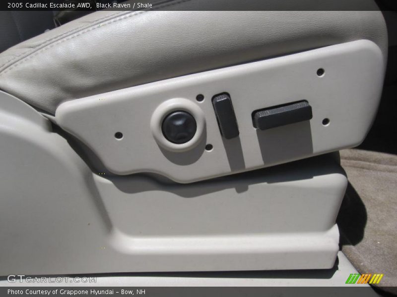 Black Raven / Shale 2005 Cadillac Escalade AWD