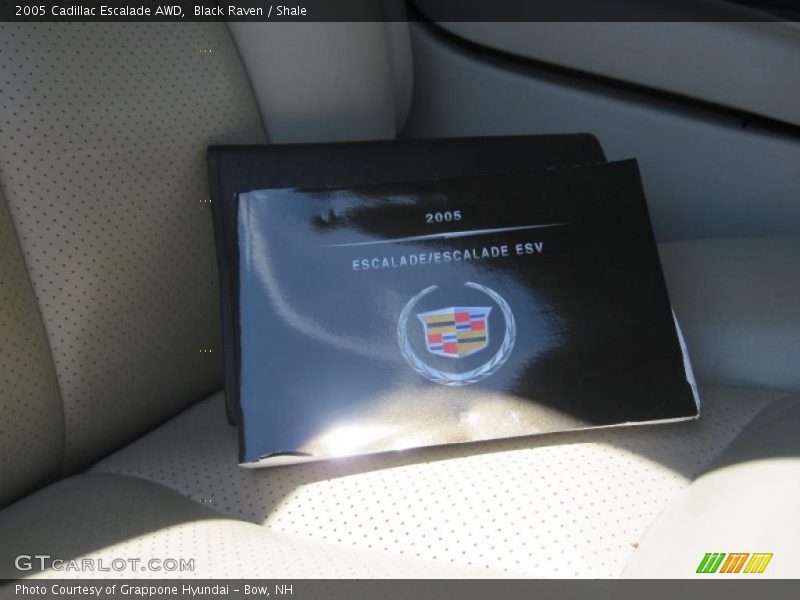 Black Raven / Shale 2005 Cadillac Escalade AWD