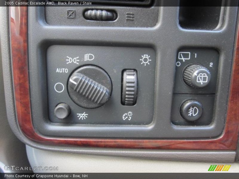 Black Raven / Shale 2005 Cadillac Escalade AWD