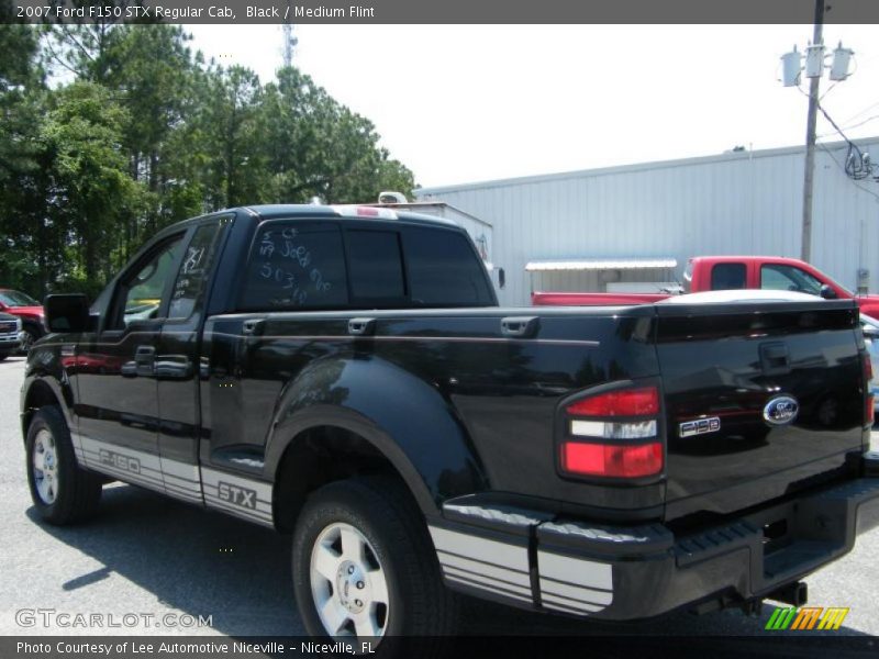 Black / Medium Flint 2007 Ford F150 STX Regular Cab