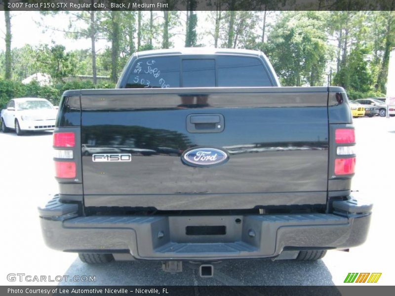 Black / Medium Flint 2007 Ford F150 STX Regular Cab