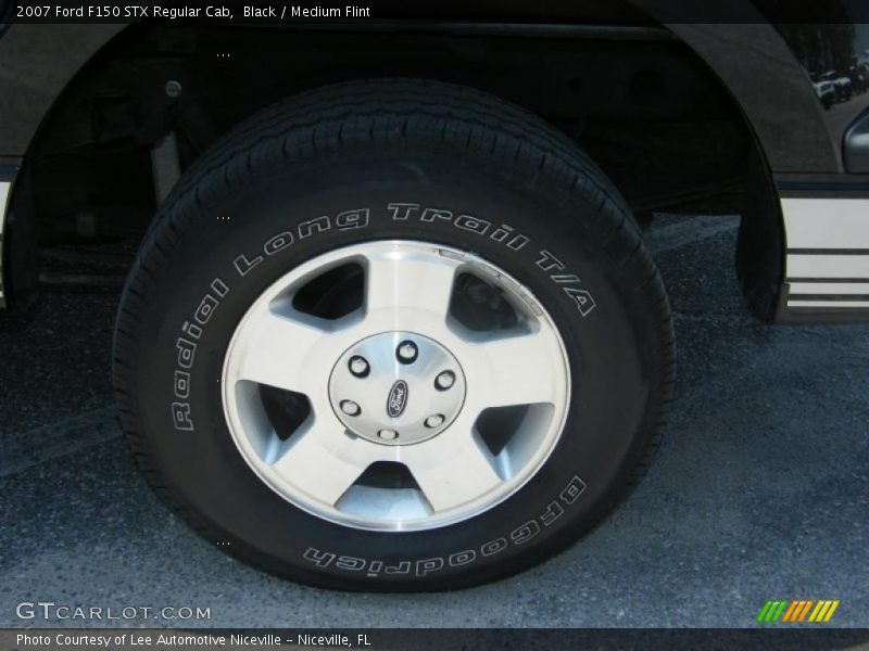 Black / Medium Flint 2007 Ford F150 STX Regular Cab