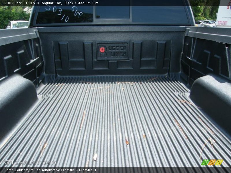 Black / Medium Flint 2007 Ford F150 STX Regular Cab