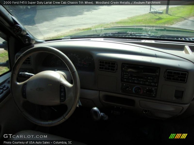 Woodland Green Metallic / Medium Parchment 2000 Ford F450 Super Duty Lariat Crew Cab Chassis 5th Wheel