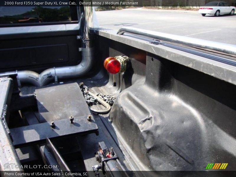 Oxford White / Medium Parchment 2000 Ford F350 Super Duty XL Crew Cab