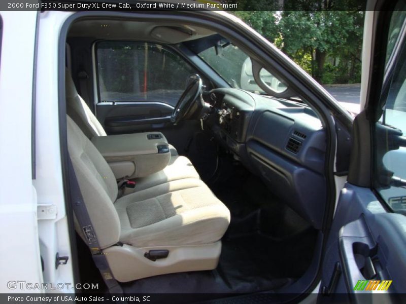 Oxford White / Medium Parchment 2000 Ford F350 Super Duty XL Crew Cab
