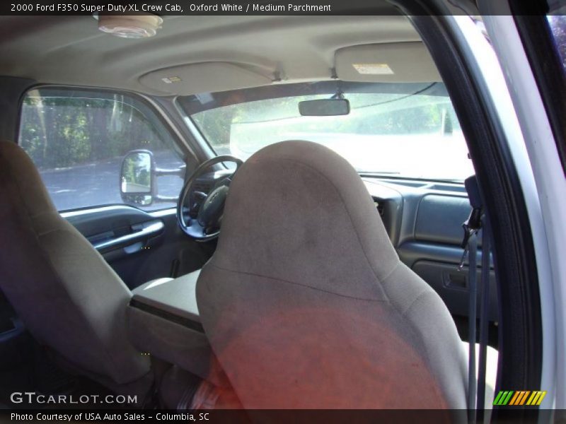 Oxford White / Medium Parchment 2000 Ford F350 Super Duty XL Crew Cab