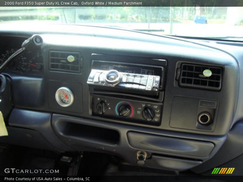 Oxford White / Medium Parchment 2000 Ford F350 Super Duty XL Crew Cab