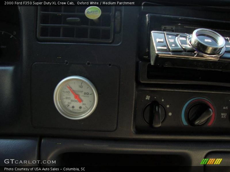 Oxford White / Medium Parchment 2000 Ford F350 Super Duty XL Crew Cab