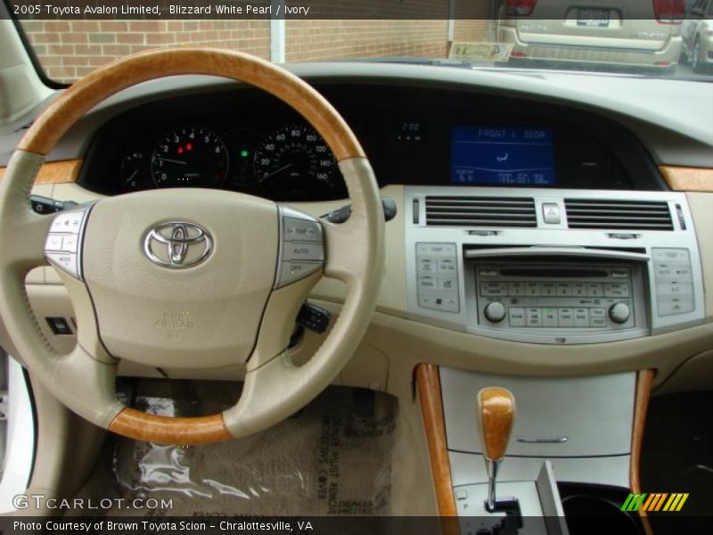 Blizzard White Pearl / Ivory 2005 Toyota Avalon Limited