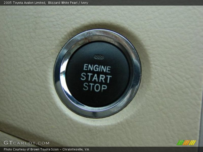 Blizzard White Pearl / Ivory 2005 Toyota Avalon Limited