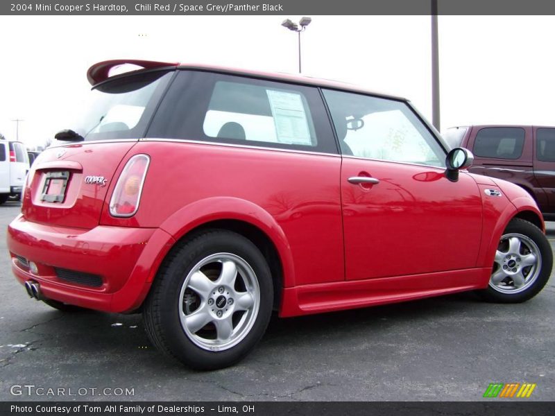 Chili Red / Space Grey/Panther Black 2004 Mini Cooper S Hardtop
