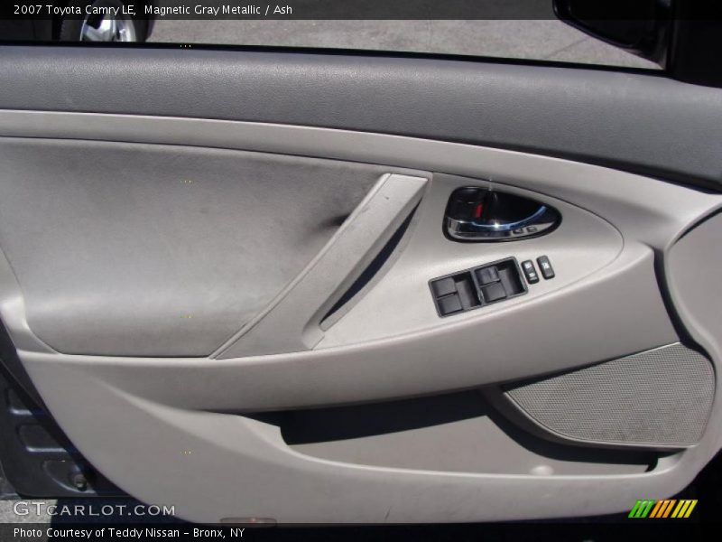 Magnetic Gray Metallic / Ash 2007 Toyota Camry LE