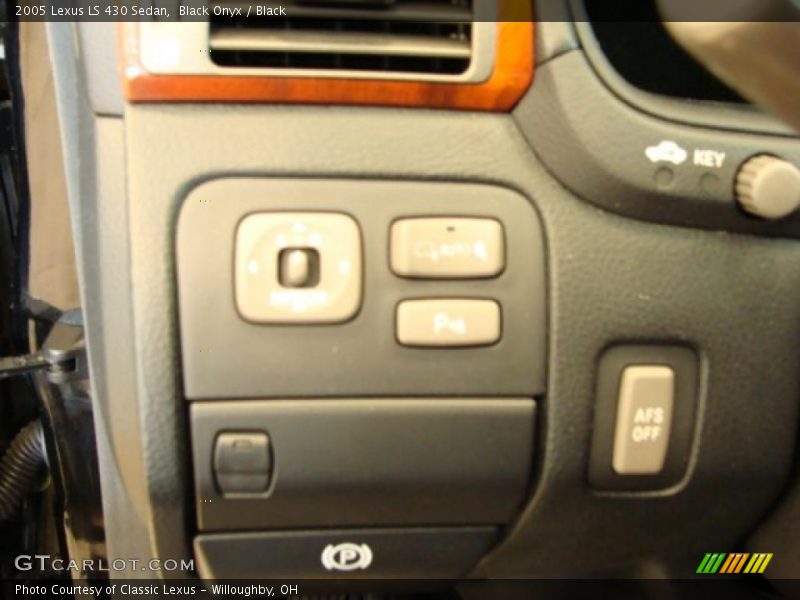 Black Onyx / Black 2005 Lexus LS 430 Sedan