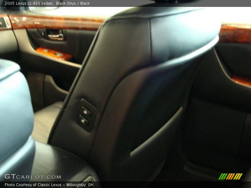 Black Onyx / Black 2005 Lexus LS 430 Sedan