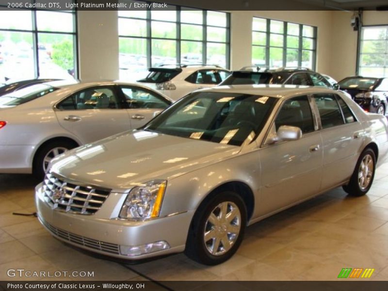 Light Platinum Metallic / Ebony Black 2006 Cadillac DTS