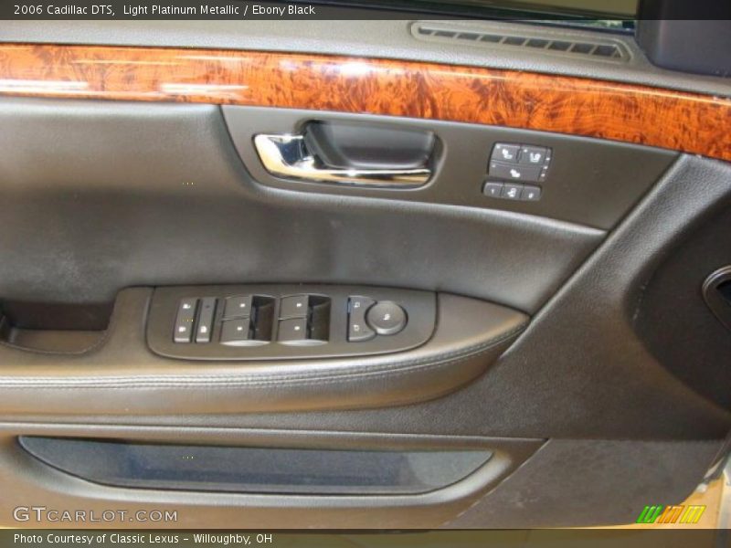 Light Platinum Metallic / Ebony Black 2006 Cadillac DTS