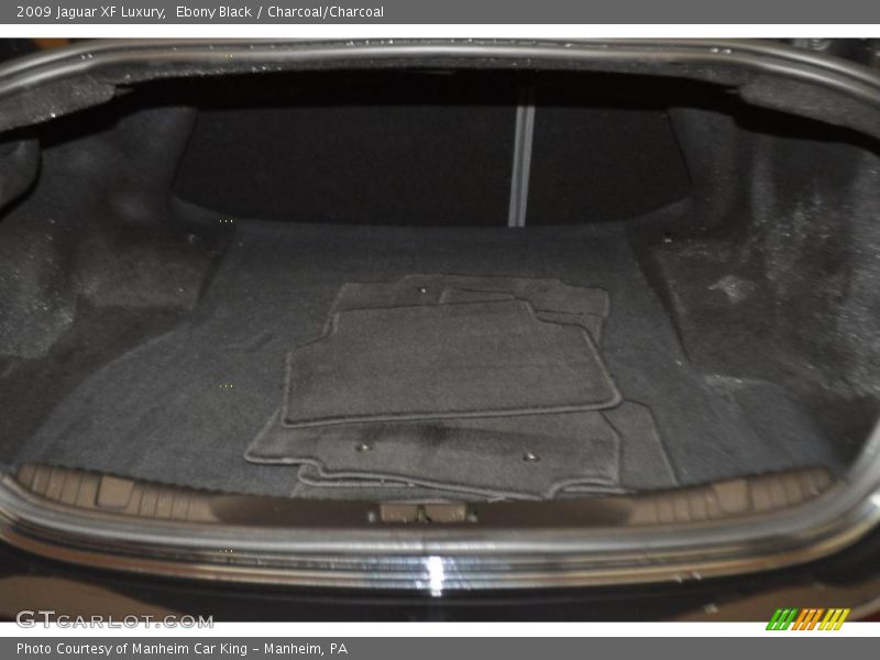 Ebony Black / Charcoal/Charcoal 2009 Jaguar XF Luxury