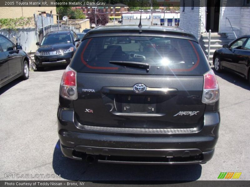 Meteorite Metallic / Dark Gray 2005 Toyota Matrix XR