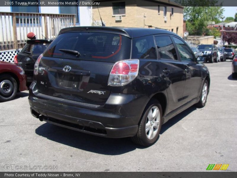Meteorite Metallic / Dark Gray 2005 Toyota Matrix XR